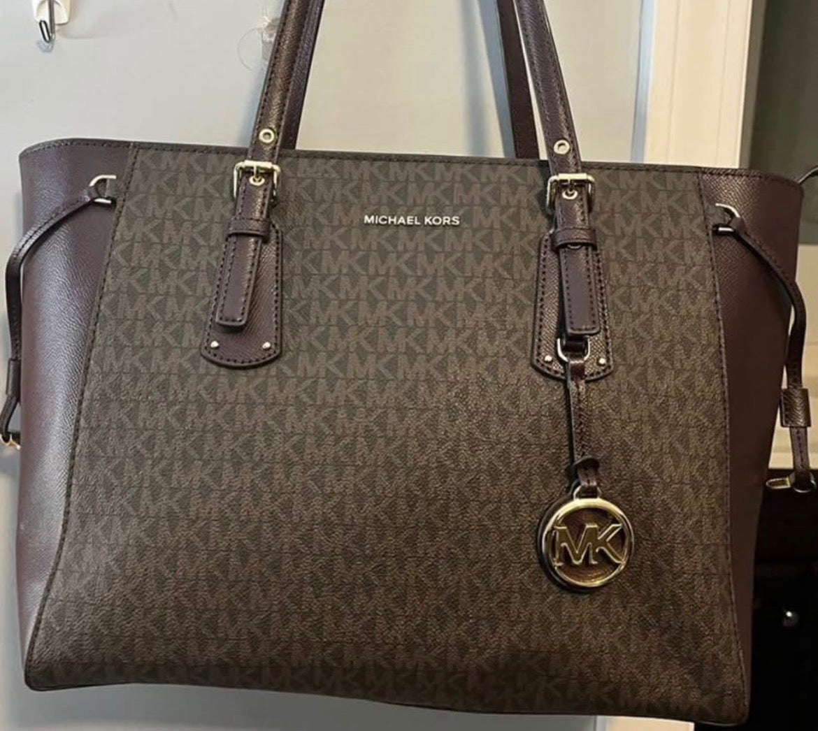 Michael Kors Voyager Medium Tote Barolo
